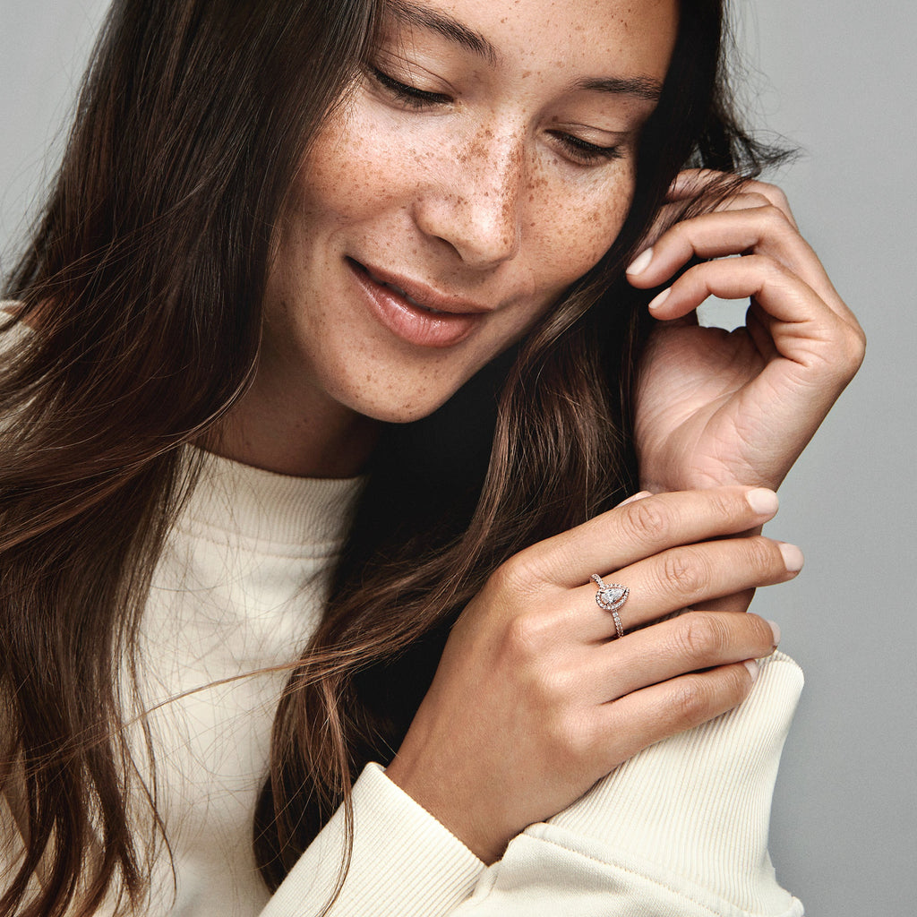 Sparkling Pear Halo Ring