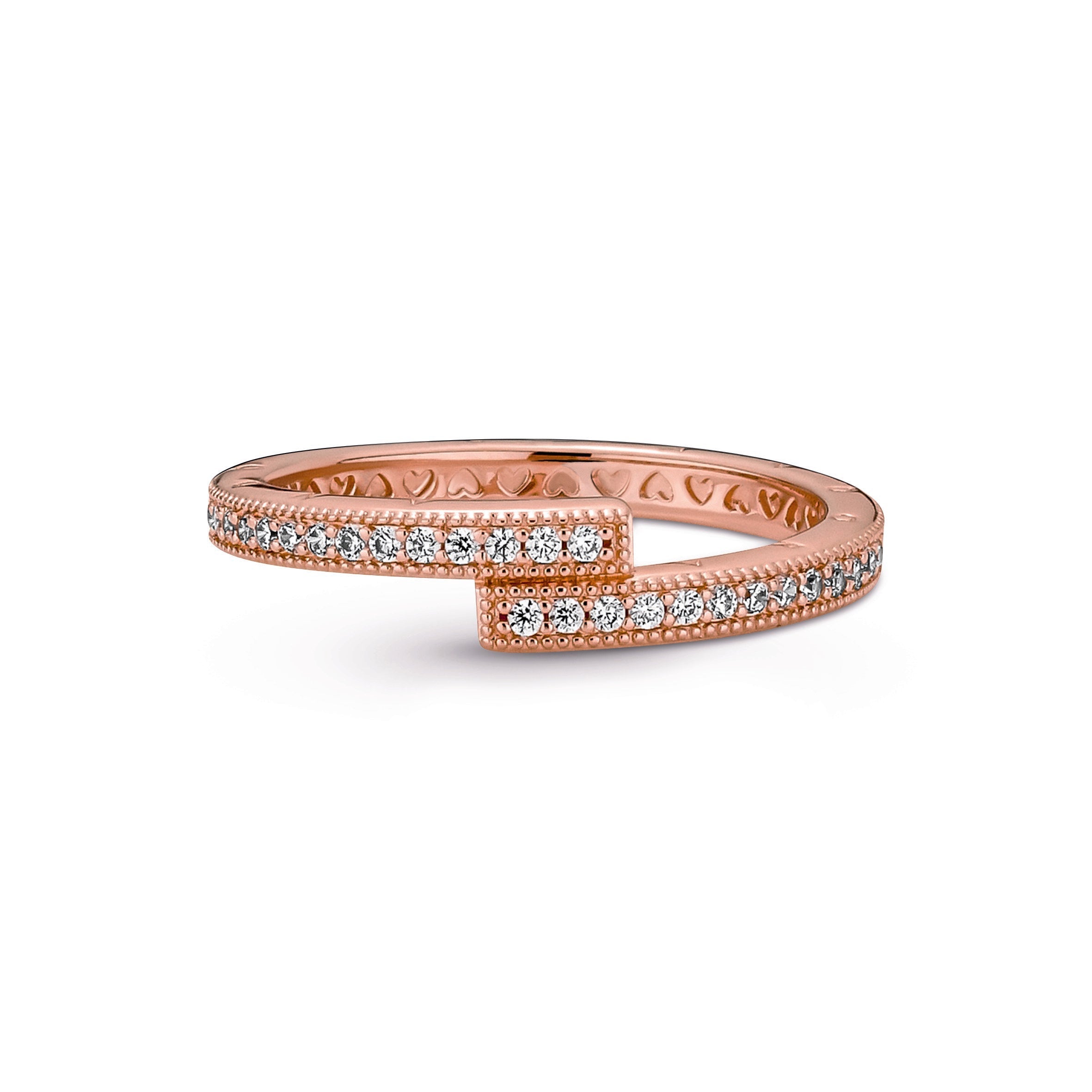 Sparkling Overlapping Ring